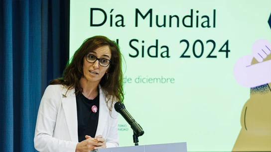Sanidad autorizará la donación de órganos entre personas con VIH La ministra de Sanidad, Mónica García, durante su ponencia durante el Día Mundial del Sida 2024