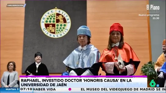 Raphael, investido doctor 'honoris causa' por la Universidad de Jaén: "Estoy disfrutando el momento" Raphael, investido doctor 'honoris causa' por la Universidad de Jaén: "Estoy disfrutando el momento"