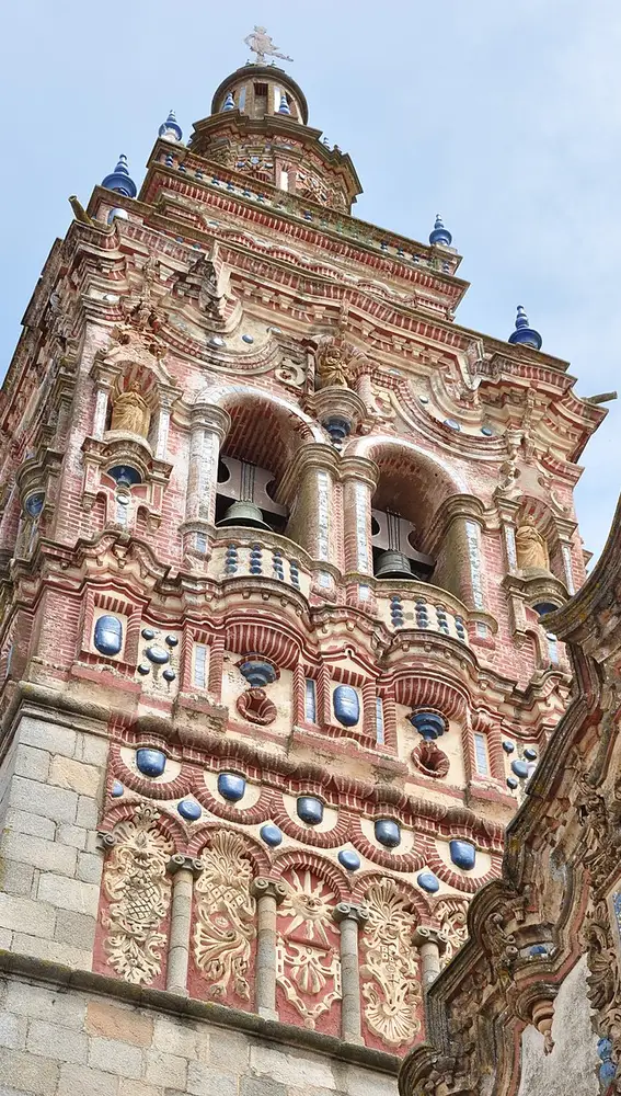 Torre de la Iglesia de San Bartolomé de Jerez de los Caballeros, en Extremadura Torre de la Iglesia de San Bartolomé de Jerez de los Caballeros, en Extremadura