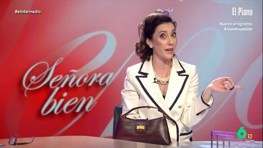 La 'señora bien', sobre las teorías creacionistas de Mayor Oreja: "Del mono vendrá Pablo Iglesias, pero don Jaime no" Cristina Gallego se convierte un día más en la 'señora bien' de El Intermedio, en esta ocasión para opinar sobre el discurso de Mayor Oreja en la cumbre antiabortista del Senado, donde defendió el creacionismo frente a la teoría de la evolución.