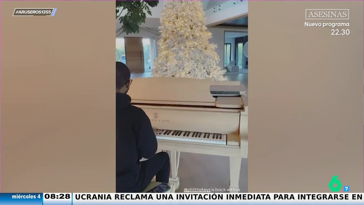 El pianista de Kim Kardashian Del pianista de Kim Kardashian a la casa de cuento de Paz Padilla: así es la decoración navideña de los famosos
