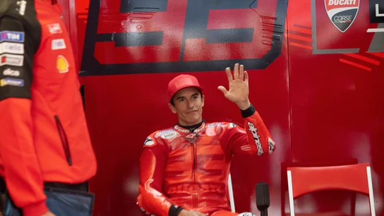 Marc Márquez en el box de Ducati Marc Márquez en el box de Ducati