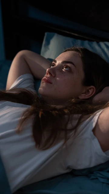 Mujer con insomnio