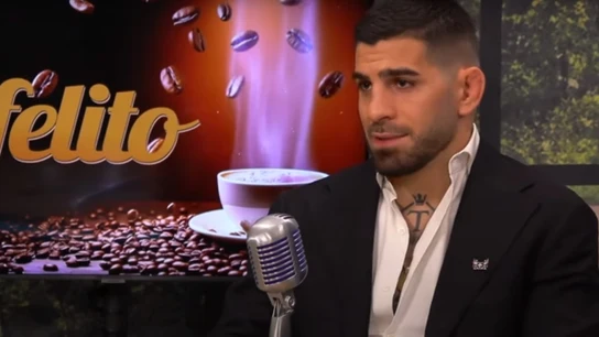 Ilia Topuria, en 'El Cafelito' Ilia Topuria, en 'El Cafelito'