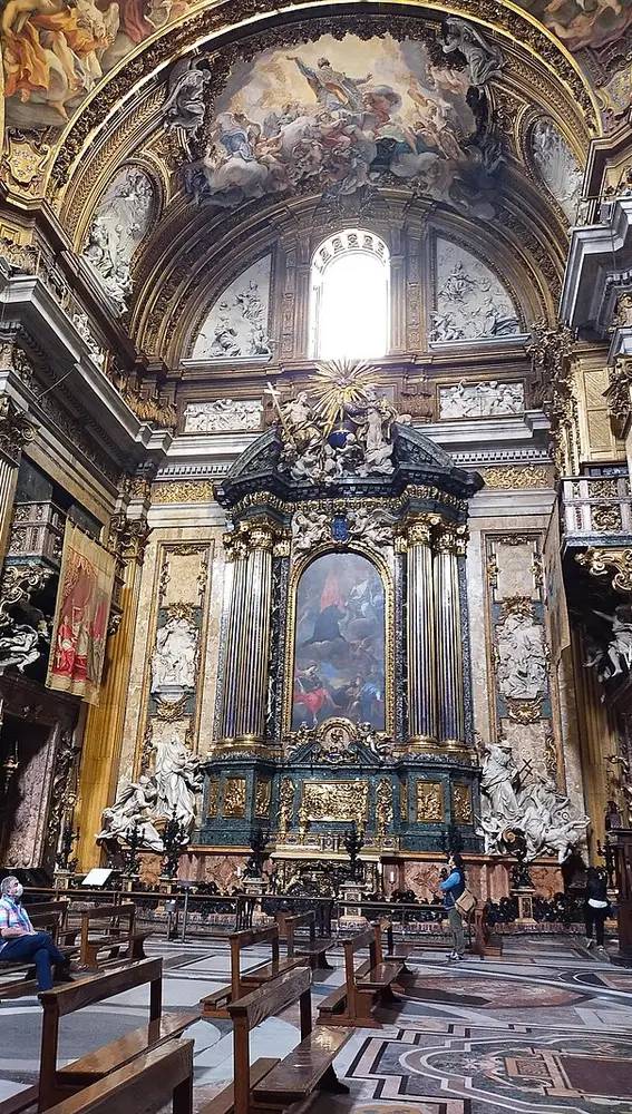 Interior de la Iglesia del Gesù de Roma Interior de la Iglesia del Gesù de Roma