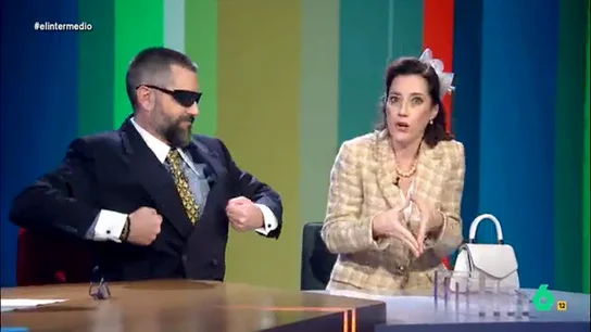 La 'señora bien' critica las palabras de Abascal en Argentina: "Son muchas fechorías para lo poco que trabajan los del PSOE" Buenos Aires ha acogido la Conferencia de Acción Política Conservadora a la que, entre otros, ha acudido el ultraderechista español Santiago Abascal. El líder de Vox ha aprovechado su discurso para criticar al Partido Socialista español.