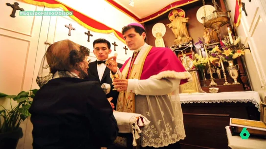 Un fotógrafo habla de los "aires de grandeza" del falso obispo de Belorado: "Notaba un ambiente de sumisión" Un fotógrafo habla de los "aires de grandeza" del falso obispo de Belorado: "Notaba un ambiente de sumisión"