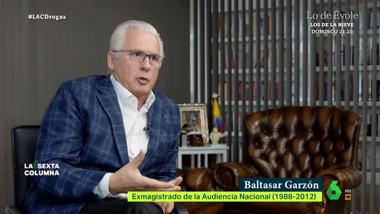 Baltasar Garzón, sobre legalizar la droga: "Parece que si la cocaína es legal, mañana voy a ir a comprar 50 papelinas, y no" "Si tú le quitas el interés económico a un tráfico ilícito has acabado con él", afirma rotundo el exjuez Baltasar Garzón en este vídeo donde, junto a fiscales y psicofarmacólogos la viabilidad, o no, de legalizar las drogas.