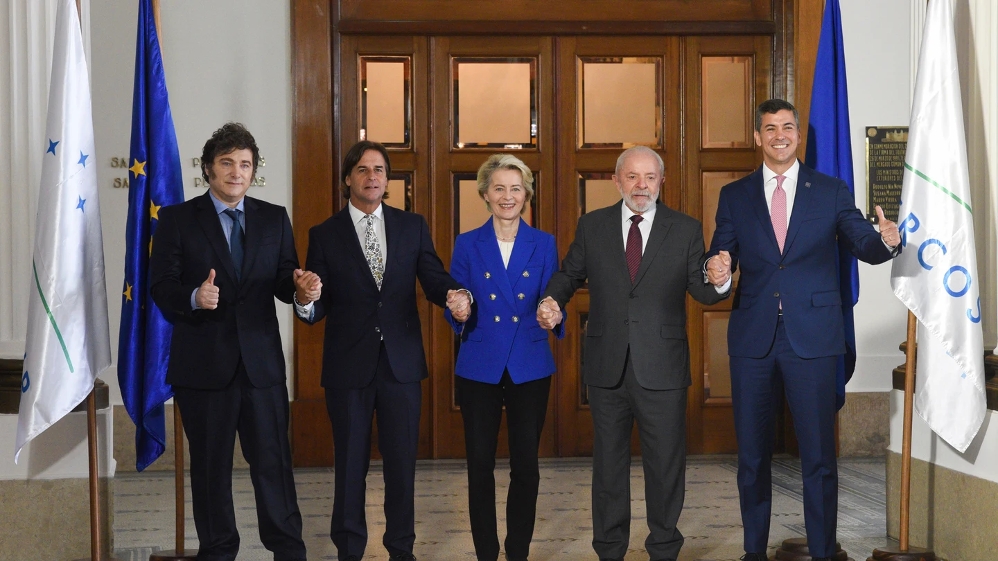 La UE cierra con Mercosur un acuerdo "histórico" de libre comercio tras 25 años de negociaciones La UE cierra con Mercosur un acuerdo "histórico" de libre comercio tras 25 años de negociaciones