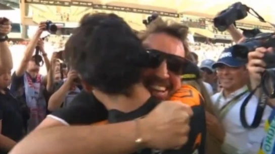 Fernando Alonso y Gabriel Bortoleto Fernando Alonso y Gabriel Bortoleto
