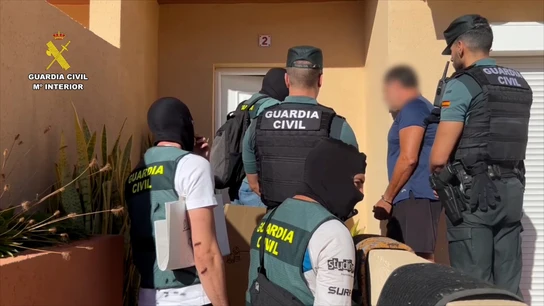 Detenido por la Guardia Civil por sabotear infraestructuras en Tenerife. Detenido por la Guardia Civil por sabotear infraestructuras en Tenerife.