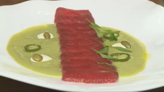 Presentación del 'Tiradito de atún rojo del Mediterráneo'. Presentación del 'Tiradito de atún rojo del Mediterráneo'.