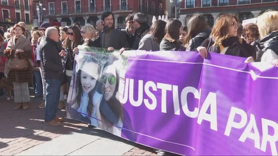 Arranca el juicio por el asesinato machista de Paloma e India en Valladolid Pancarta de una concentración que reclama justicia para las asesinadas