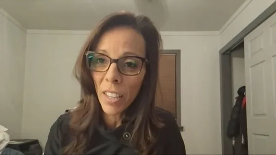 De California a Manresa para rescatar a su hermana de una secta: "El cura me agarró y me tiró al suelo" De California a Manresa para rescatar a su hermana de una secta: "El cura me agarró y me tiró al suelo"