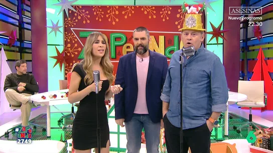 María Gómez y Miki Nadal intentan desmentir la teoría de Dani Mateo: "El que canta bien nunca contagia al que canta mal" El presentador de Zapeando tiene la teoría de que si en un dúo uno canta mal contagia al que canta bien y este terminan cantando fuera de tono o de ritmo. ¿Es real? Descúbrelo en el vídeo principal.
