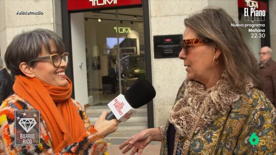 Una mujer de barrio rico, cuando Thais Villas le pregunta sobre el problema de la vivienda: "Que suban los sueldos"