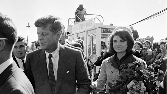 Imagen de archivo de John F. Kennedy y Jackie Onassis. Imagen de archivo de John F. Kennedy y Jackie Onassis.