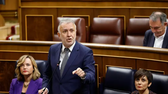El ministro de Política Territorial, Ángel Víctor Torres, durante su intervención en la sesión de control al Gobierno en el Congreso. El ministro de Política Territorial, Ángel Víctor Torres, durante su intervención en la sesión de control al Gobierno en el Congreso.