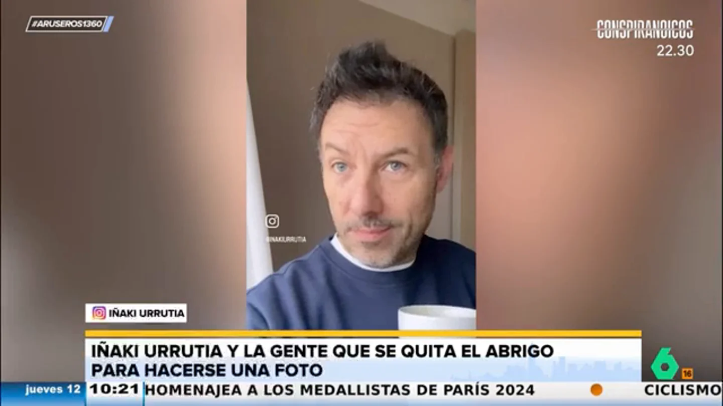 Iñaki Urrutia, a la gente que se quita el abrigo para hacerse fotos: "Llevas 45, ¿qué es una sesión de Naomi Campbell?" Iñaki Urrutia, a la gente que se quita el abrigo para hacerse fotos: "Llevas 45, ¿qué es una sesión de Naomi Campbell?"