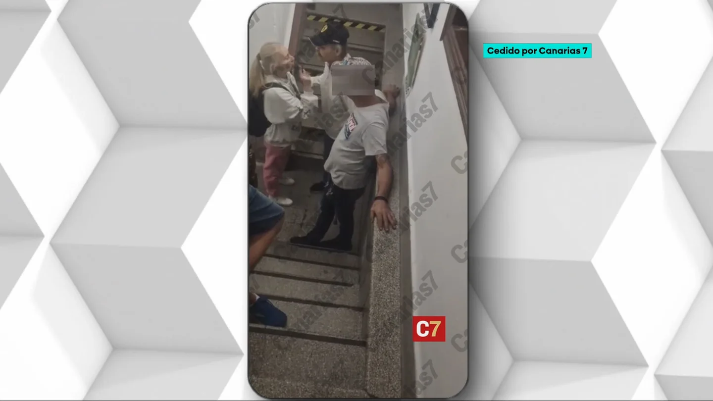 La madre de Yeremi preguntando a 'El Rubio', el principal sospechoso de la desaparición La madre de Yeremi preguntando a 'El Rubio', el principal sospechoso de la desaparición