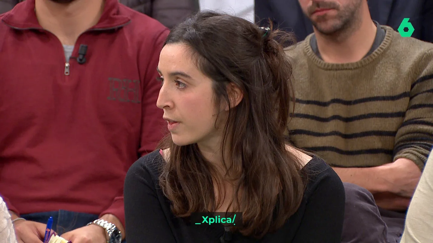 XPLICA Una joven, a un inversor inmobiliario con 16 pisos: "Se está permitiendo esto mientras otros viven en la calle; es una sociedad basada en la violencia" XPLICA Una joven, a un inversor inmobiliario con 16 pisos: "Se está permitiendo esto mientras otros viven en la calle; es una sociedad basada en la violencia"