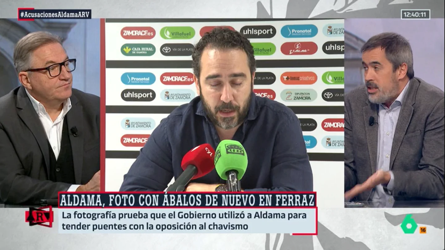 Carlos E. Cué califica de "error estratégico" que el Gobierno intentase decir que Aldama era "un pequeño Nicolás" Carlos E. Cué califica de "error estratégico" que el Gobierno intentase decir que Aldama era "un pequeño Nicolás"