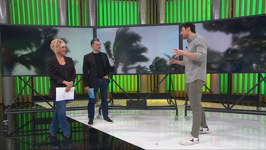 Iñaki López, sobre los estragos de Dorothea en Canarias: "Como te pegue la arena te hace un peeling que te deja la cara como el culito de un niño" Iñaki López durante su intervención en Más Vale Tarde