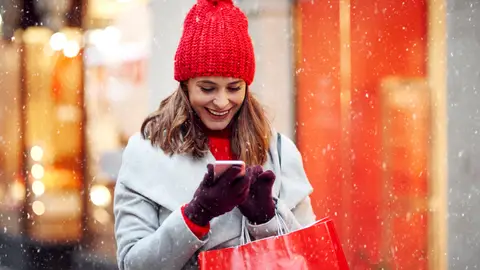Teléfono móvil en invierno Teléfono móvil en invierno