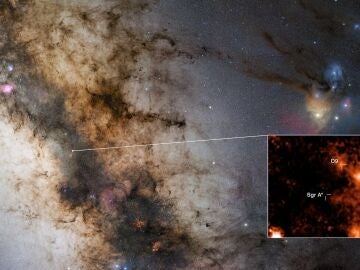 sistema binario cerca del agujero negro supermasivo de nuestra galaxia