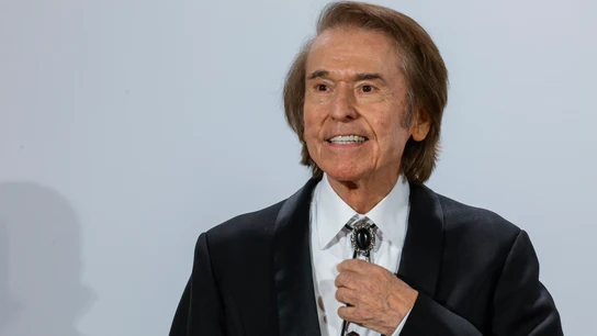 Fotografía de archivo, tomada el pasado 11/12/2024, del cantante Raphael Fotografía de archivo, tomada el pasado 11/12/2024, del cantante Raphael