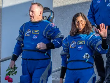 Los miembros del NASA Boeing Crew Flight Test Butch Wilmore y Suni Williams Los miembros del NASA Boeing Crew Flight Test Butch Wilmore y Suni Williams