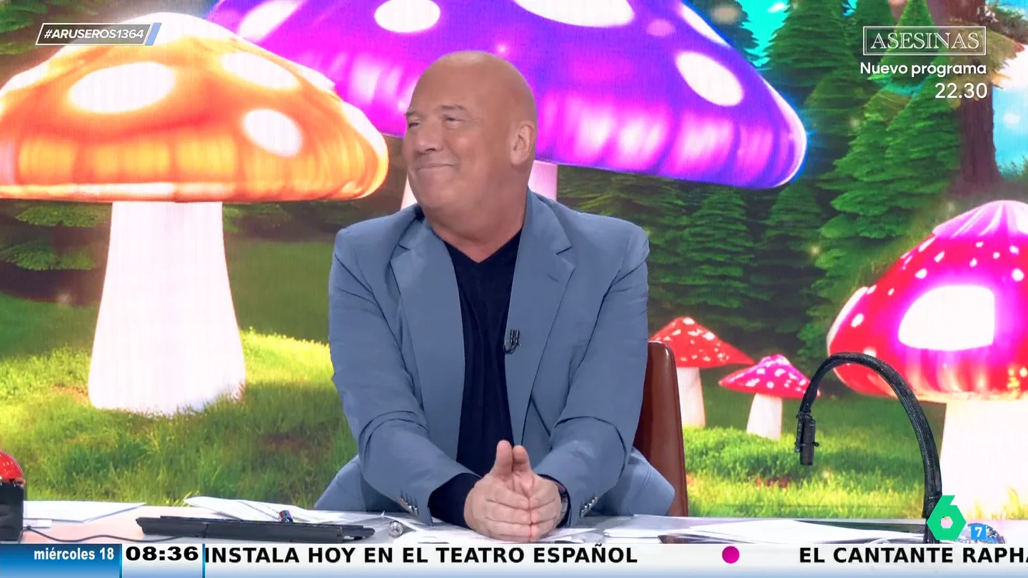Alfonso Arús, sobre comprar Lotería de Navidad: "Yo el lunes estaré como siempre, pensando en el dinero que habéis tirado" Alfonso Arús, sobre comprar Lotería de Navidad: "Yo el lunes estaré como siempre, pensando en el dinero que habéis tirado"