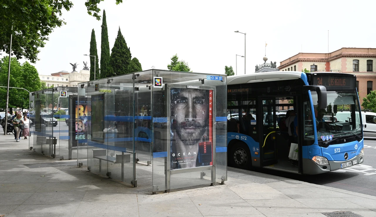 Parada de autobús en Madrid