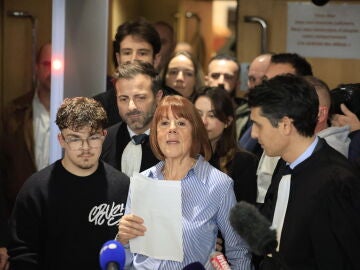 Gisèle Pelicot a su salida del juicio