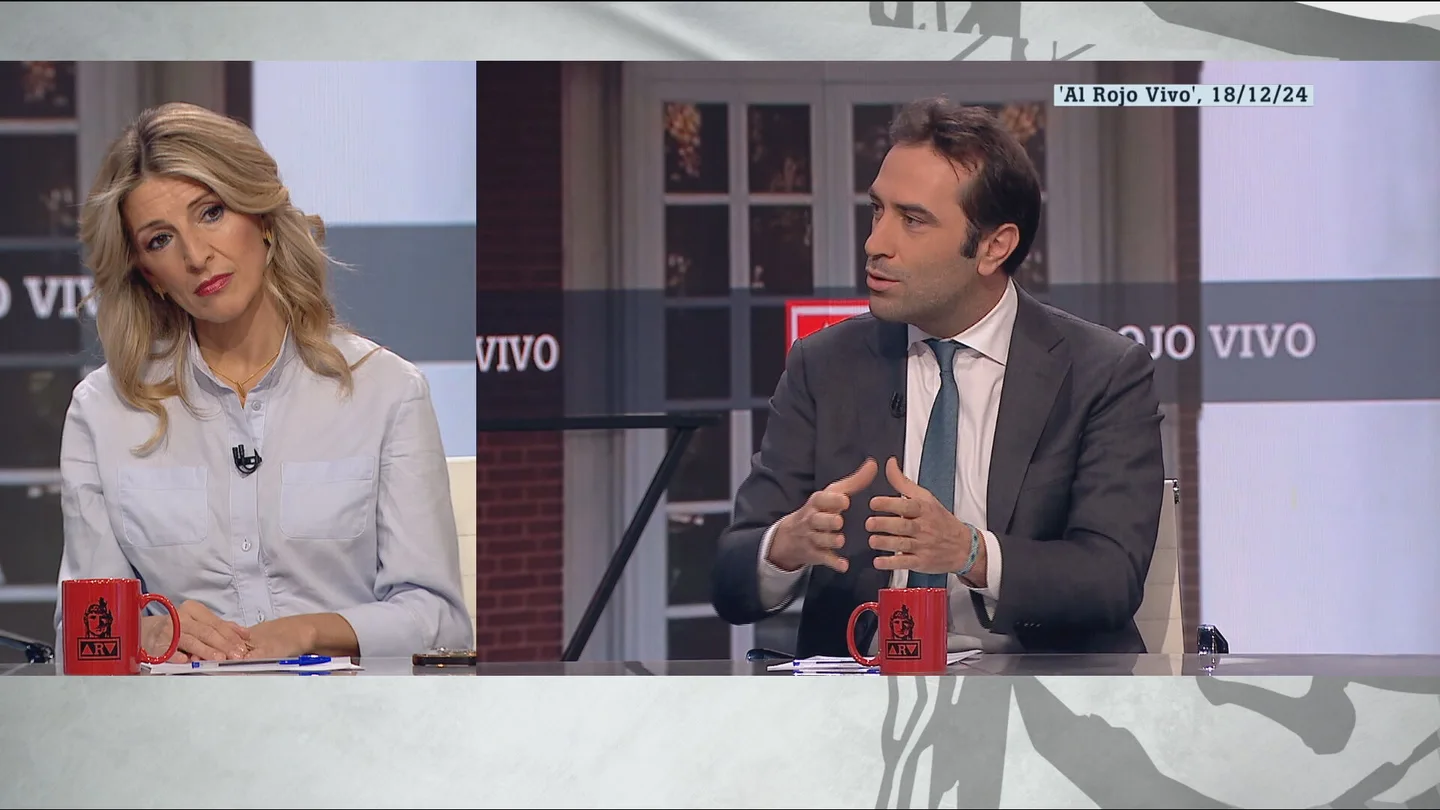 Yolanda Díaz, "disgustada" con el PSOE: "Pensé que al marcharse Calviño las cosas iban a cambiar y los comportamientos son los mismos" Yolanda Díaz, "disgustada" con el PSOE: "Pensé que al marcharse Calviño las cosas iban a cambiar y los comportamientos son los mismos"