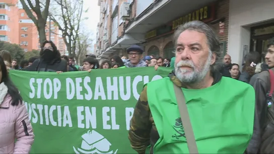 Mariano, el barrendero al que unos aristócratas quieren desahuciar de su piso de Vallecas Mariano, el barrendero al que unos aristócratas quieren desahuciar de su piso de Vallecas