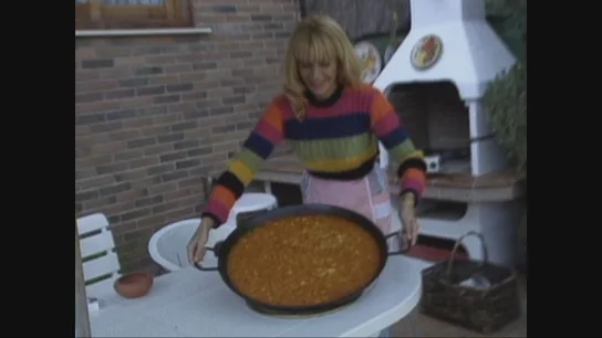 laSexta Columna desvela los mensajes ocultos de Bárbara Rey durante la paella a los medios de comunicación Bárbara Rey durante la paella con los medios de comunicación