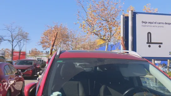 Más Vale Tarde (20-12-24) La DGT se convierte en 'Grinch': multas de hasta 500 euros por 'tunear' el coche con adornos navideños Más Vale Tarde (20-12-24) La DGT se convierte en 'Grinch': multas de hasta 500 euros por 'tunear' el coche con adornos navideños