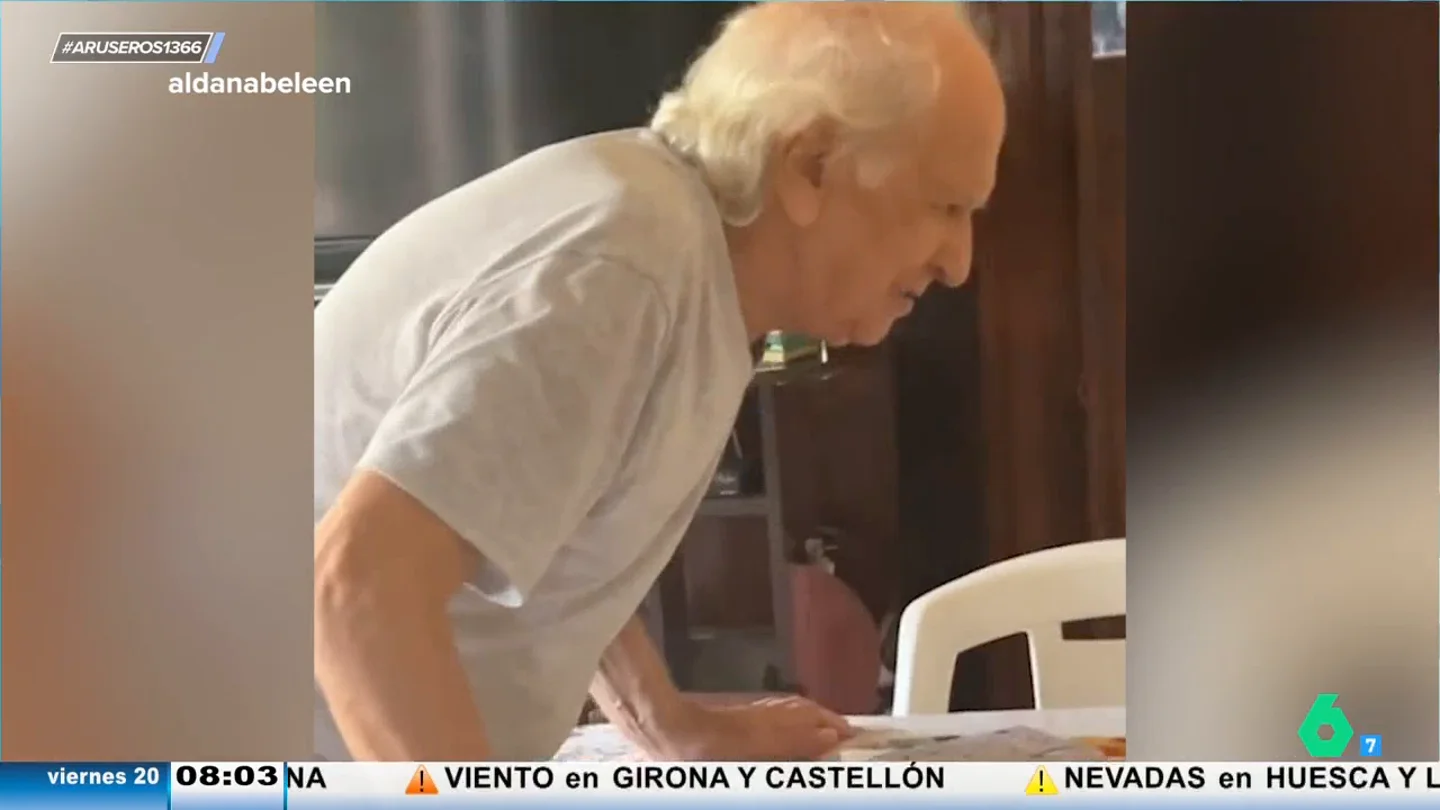 El divertido enfado del abuelo que pide Camilo Sesto a Alexa y le pone Marta Sanchez El divertido enfado del abuelo que pide Camilo Sesto a Alexa y le pone Marta Sanchez