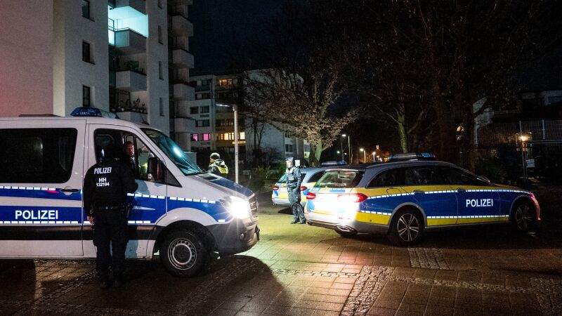 Un coche atropella a un grupo de personas en un mercado navideño en Alemania