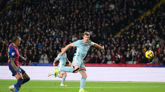 Sorloth desata la locura: el Atleti asalta el campo del Barça... y el liderato Sorloth desata la locura: el Atleti asalta el campo del Barça... y el liderato