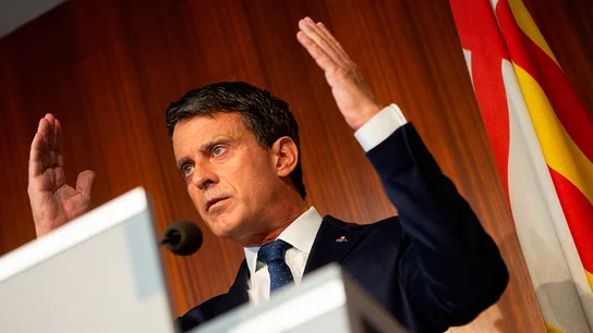 Manuel Valls durante la rueda de prensa en la que ha cargado duramente contra Ciudadanos Manuel Valls durante la rueda de prensa en la que ha cargado duramente contra Ciudadanos