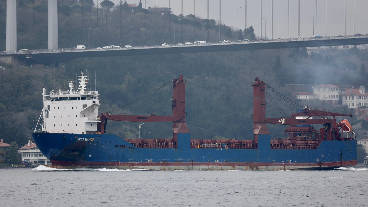 Dos personas se encuentran desaparecidas tras el hundimiento del buque mercante ruso 'Ursa Major' en el Mediterráneo Dos personas se encuentran desaparecidas tras el hundimiento del buque mercante ruso 'Ursa Major' en el Mediterráneo