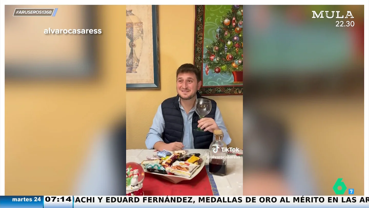 Un tiktoker explica cómo ser un buen cuñado español en las comidas de Navidad: "Yo licor de hierbas, que soy vegetariano" Un tiktoker explica cómo ser un buen cuñado español en las comidas de Navidad: "Yo licor de hierbas, que soy vegetariano"