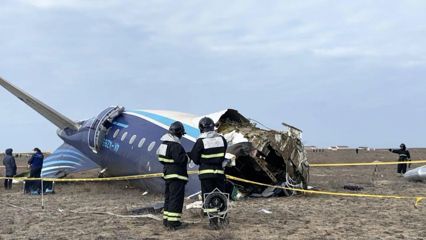 Avión estrellado en Kazajistán Avión estrellado en Kazajistán