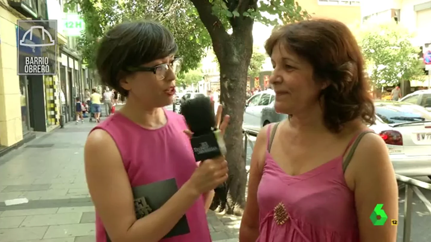 Thais Villas y una mujer de barrio obrero Thais Villas y una mujer de barrio obrero