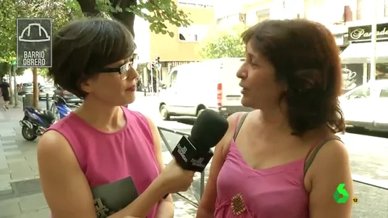 Así pasa una mujer de barrio obrero sus vacaciones en el pueblo: "Cocino y limpio, todo igual, pero cambio de casa" Así pasa una mujer de barrio obrero sus vacaciones en el pueblo: "Cocino y limpio, todo igual, pero cambio de casa"
