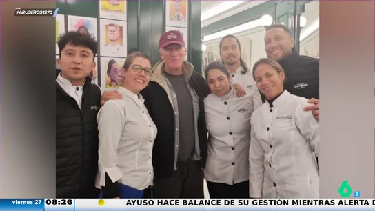 Richard Gere y su mujer Alejandra visitan una de las chocolaterías más famosas de Madrid Richard Gere y su mujer Alejandra visitan una de las chocolaterías más famosas de Madrid
