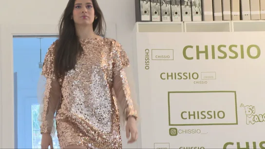 Una modelo posa con la ropa de Chissio Una modelo posa con la ropa de Chissio