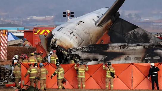 El avión de Jeju Air accidentado en el aeropuerto de Muan, en Corea del Sur El avión de Jeju Air accidentado en el aeropuerto de Muan, en Corea del Sur